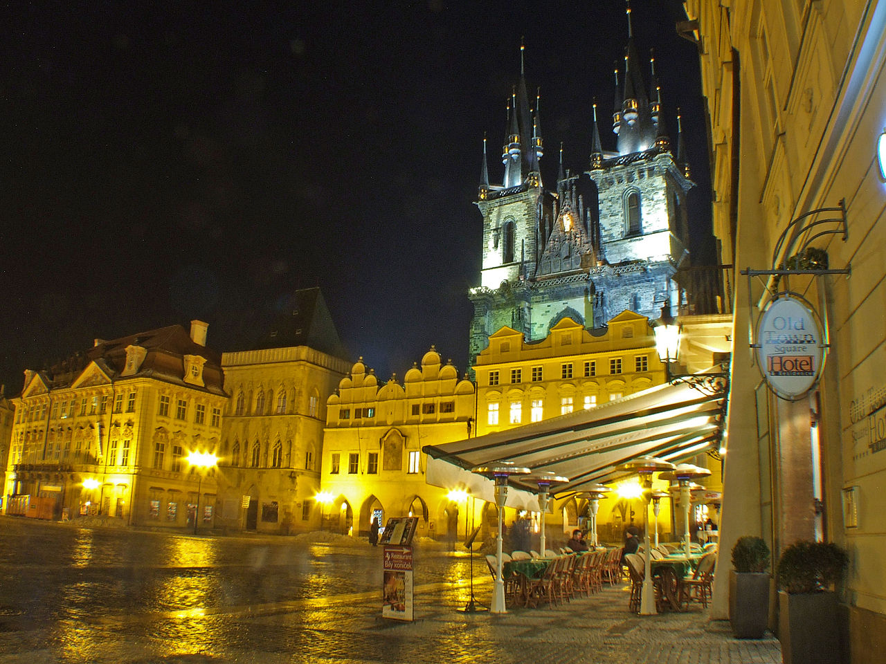Prague_night