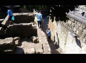 Mura Greche di napoli pulizia 