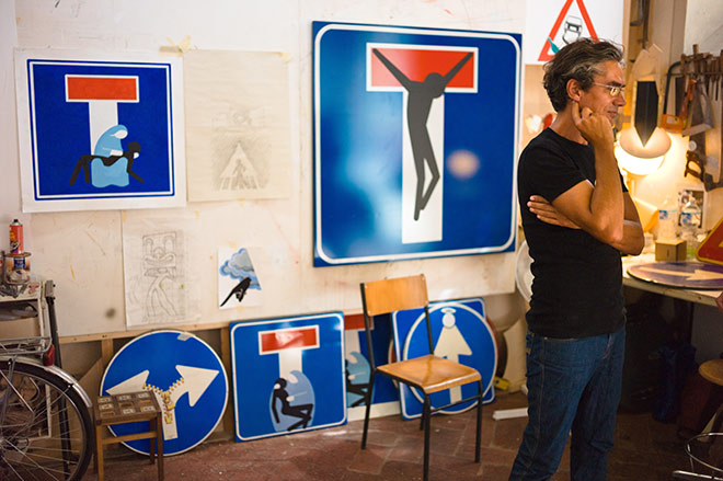 Clet Abraham: Street Art segnaletica