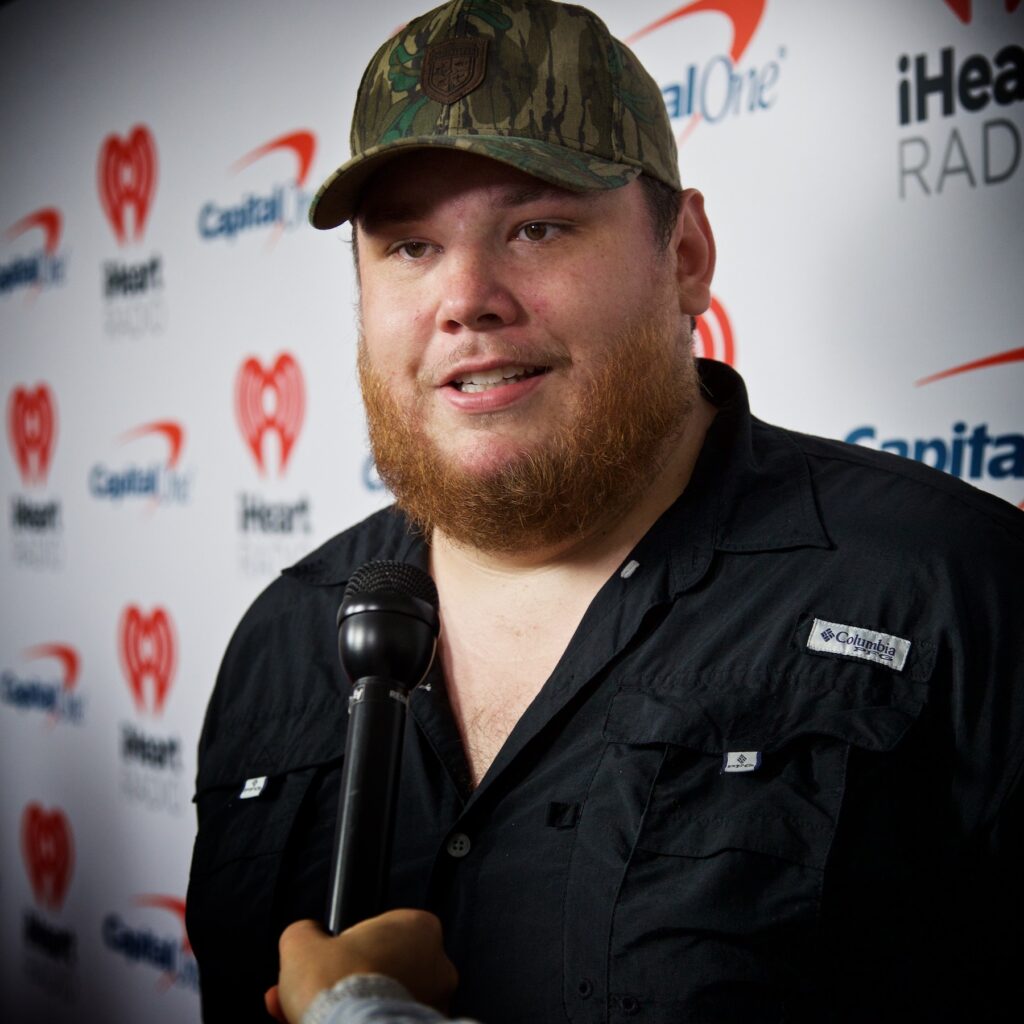 Luke Combs Grammy 2021