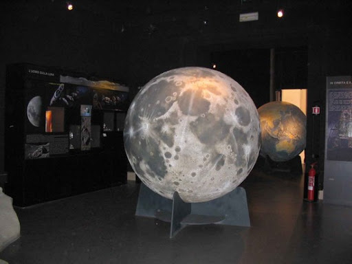 Cosa fare a Roma - fonte: https://www.google.com/url?sa=i&url=http%3A%2F%2Fwww.prontoroma.com%2Ftour%2Fplanetario-e-museo-astronomico-di-roma-2%2F&psig=AOvVaw2k1AXyViwJdPNBtSiorlon&ust=1614545938414000&source=images&cd=vfe&ved=0CAMQjB1qFwoTCLCQibv6iu8CFQAAAAAdAAAAABAy