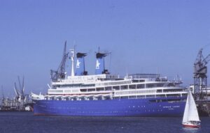 La nave da crociera Achille Lauro, dirottata durante la crisi di Sigonella